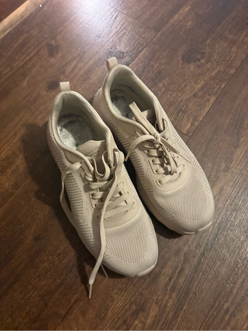 Skechers Women's Beige Sneakers